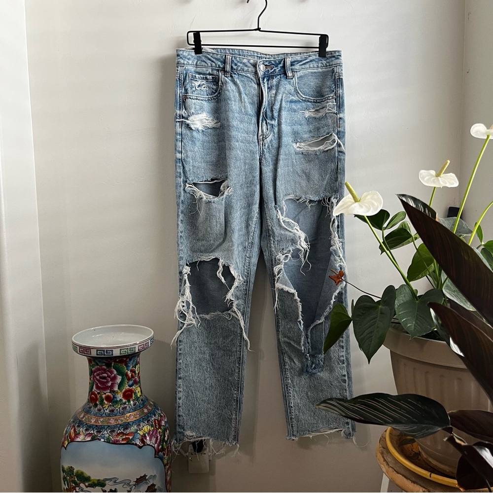 American Eagle Outfitters Mom Jeans Straight Leg Jeans Sz 12